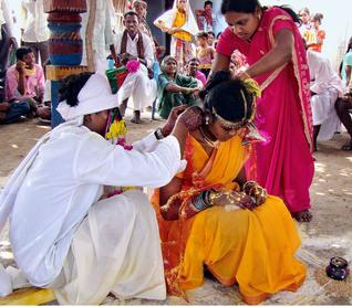Most beautiful Indian brides - Kolam and Gond Brides