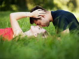 Are you Ready For A Live-In Relationship? Pros, Cons and Compatibility Test! Live-in relationship